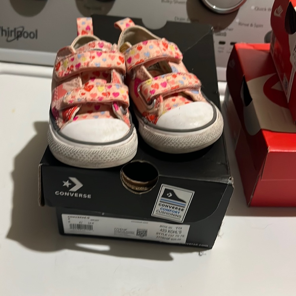 Toddler girl size 5 converse